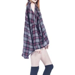 UNIF cold shoulder plaid button-up